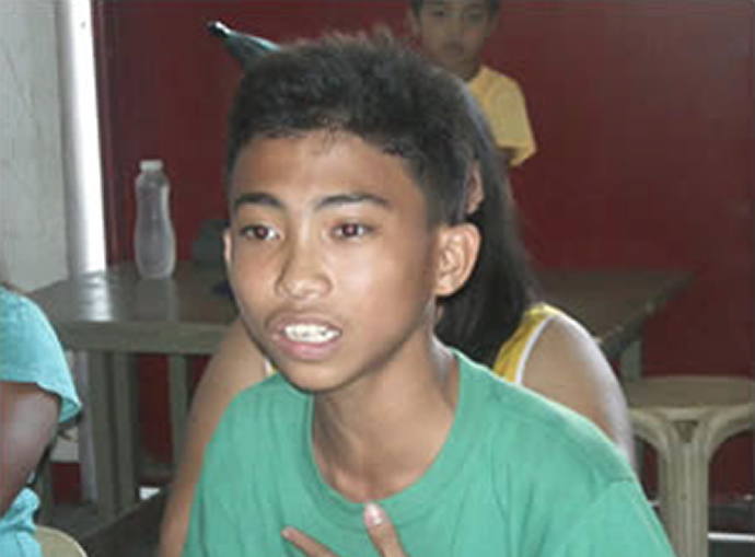 2013年 奨学生・デヴィン